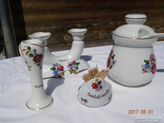 Kalocsa porcelánok : méztartó,kanálka,1 és 2 ágú gyertyataró