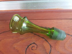 Zöld likörös üveg dugó
