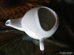 Betegitató porcelán csésze
