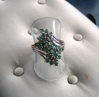Smaragd kövekkel díszített gyűrű,  ezüst  USA 8-as