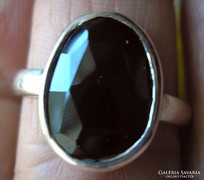 925 ezüst gyűrű fekete spinellel 18,7/58,7 mm méretű