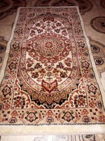 Perzsa mintás futó szőnyeg