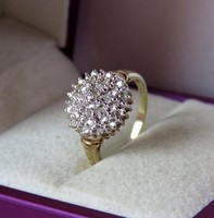 Meseszép, értékes arany gyűrű  0,33 ct gyémánttal