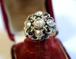 XVIII.sz-i díszmagyar gombjából alakított ezüst gyűrű 