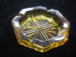 Üveg  tálka  12 x 2,5 cm  sárgás barna