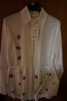 Kalocsa women's tunic with colored embroidery.