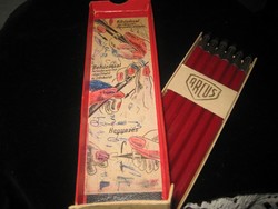 Árkus  , régi színes , töltő ceruzák  , magyar, 14 cm  a ceruza  