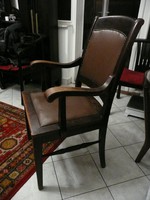 Kuriózumnak számító Art Deco íróasztal szék eladó az eredeti hibátlan bőrrel 1920 környékéről