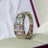 Very nice art deco silver ring with colored gemstones