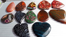 Guaranteed unique agate drosses with geodes and polished pendants
