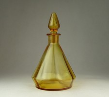 0Q111 Régi borostyán sárga likőrös dugós üveg