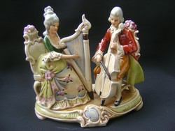 Vitrin állapotú régi német nagyméretű barokk főúri porcelán pár zenészek