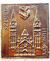 A szegedi Fogadalmi templomot ábrázoló bronz plakett