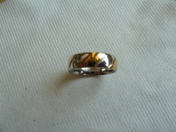 Fehér és sárga arany színű karikagyűrű