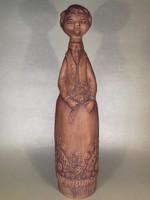 Gyűjteményből KM  szignóval Kovács Mária jelzett- Legény bokrétával kerámia szobor a nagy méretű!
