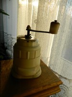 Old working vinyl table grinder