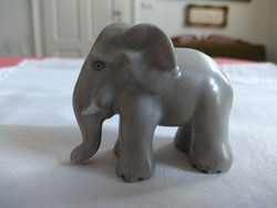 Antik herendi elefánt