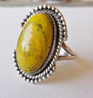 Különleges sárga köves ezüst gyűrű