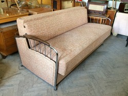 Retro régi csővázas fakarfás bauhaus kanapé ágy fa karfás