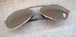 Retro Aviator style sunglasses