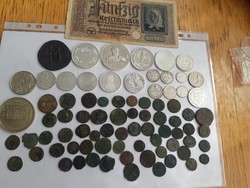 Sok sok régi pénz ezüstökkel.