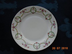 Birodalmi girlandos szecessziós,dombormintás tányér-18 cm
