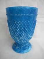 Kék üveg kehely-pohár.