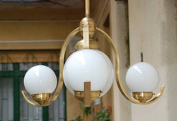 Art Deco - Bauhaus 3 karos, 4 égős réz csillár - fehér gömb burák