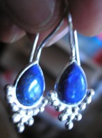 925 ezüst fülbevaló kezeletlen lápisz lazulival