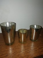 Eladásra kínálok 3 db antik érdekes üveg poharat 