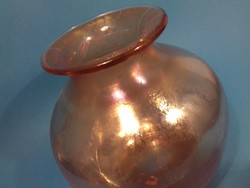 Eisch marked in an iridescent glass vase in elegant gold colors