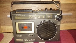 Akai rádiós magnó a 80-as évekből