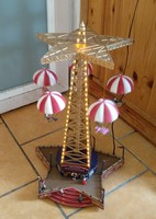 Zenélő félméteres ejtőernyős vidámpark dekoráció