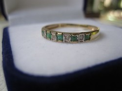 Tömör arany gyűrű fűzöld smaragd és brill csiszolású gyémánt kővel