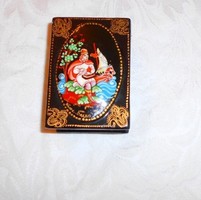 Kézzel festett orosz  lakk ékszertartó doboz-jelzett
