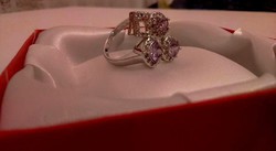 Káprázatos lila cirkon köves ezüst gyűrű