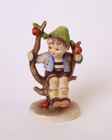 Almafán ülő fiú (Apple tree boy) - 10 cm-es Hummel figura