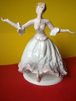 Barokk ruhás porcelán balerina, Crown Regal
