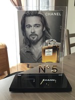 Eeredeti Chanel parfüm állvány plexi üvegből