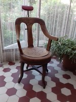 Régi borbély szék