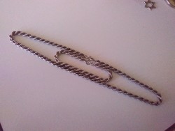 Ezüst nyaklánc csuklólánccal 44 cm hosszú vastag sodrott