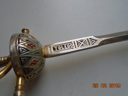 Toledói színes tűzzománcos levélbontó dísz kard-17 cm