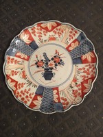 Japanese Imari plate, Meiji period (1868-1913). Plus a gift plate holder!