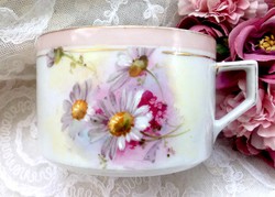 Régi rózsaszín virágos teás csésze