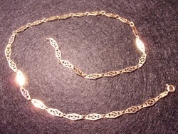 Nagyon aranyos mintázatú 18 Karátos arany női nyaklánc