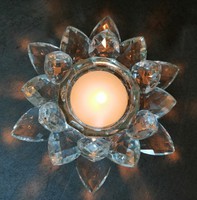 Lótusz, tavirózsa alakú kristályüveg mécsestartó