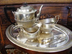 Valódi angol elegancia, antik ezüstözött különlegesség az 1910-es évekből, tea, kávé szerviz szett