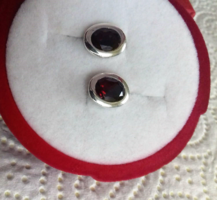 Csodás valódi gránát ovális button 925  fülbevaló 1,1cm