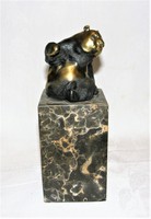 Panda mackó bronz  szobor márvány talpon jelzett " Milo"