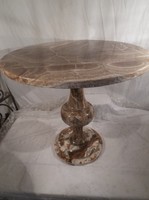 Asztal - Antik - MÁRVÁNY - restaurált  - 51 cm magas - átmérő 54 cm - tükörfényes 28 kg 